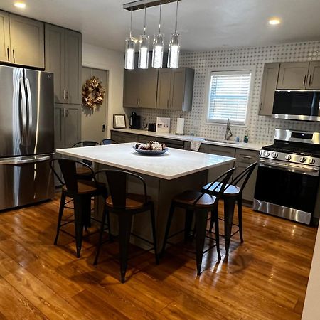 Spacious 3 Bedroom Ewing Home -Quiet เทรนตัน ภายนอก รูปภาพ