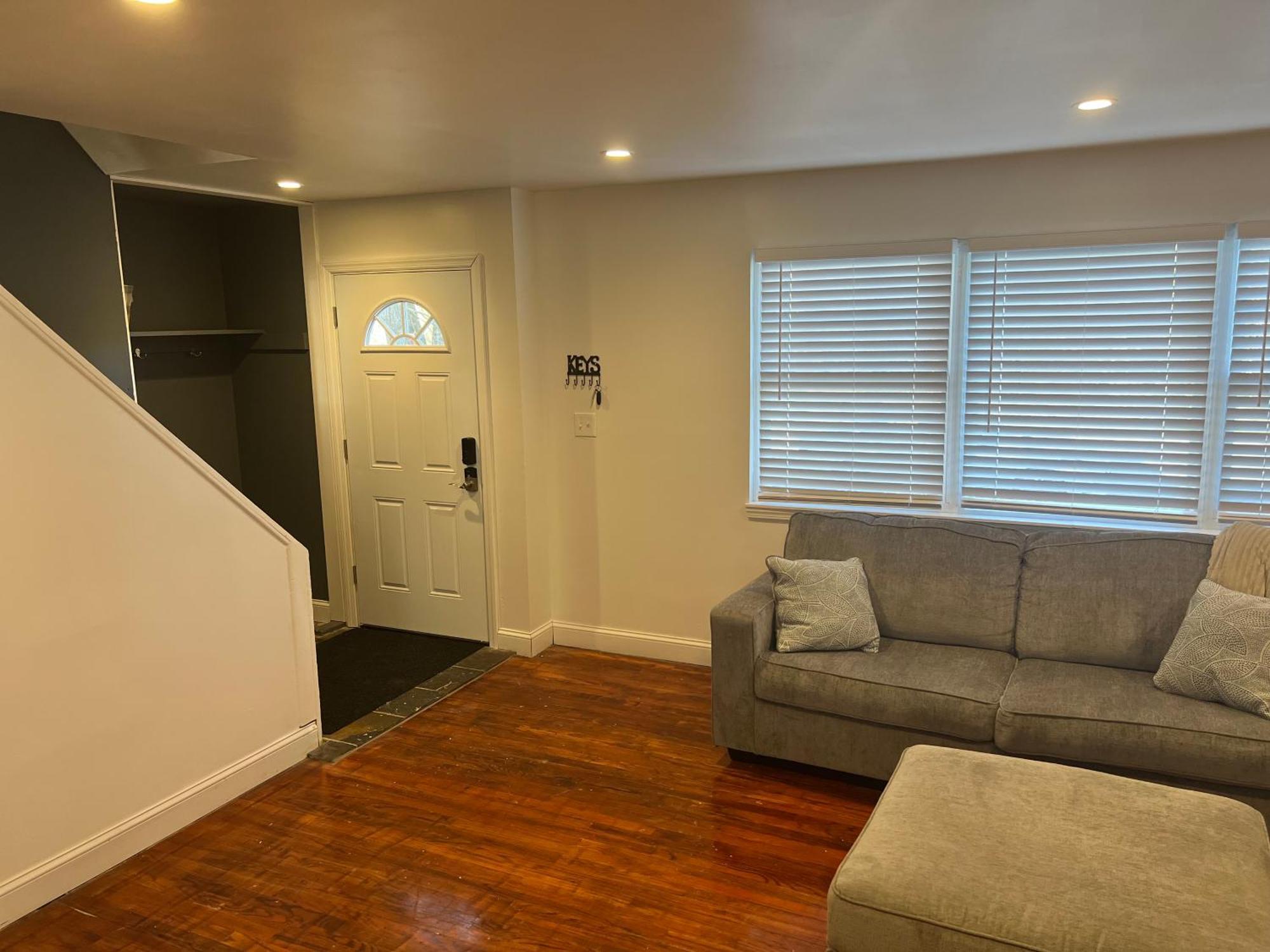 Spacious 3 Bedroom Ewing Home -Quiet เทรนตัน ภายนอก รูปภาพ